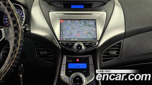 Hyundai AVANTE 2011 — photo 14