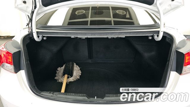 Hyundai AVANTE 2011 — photo 20