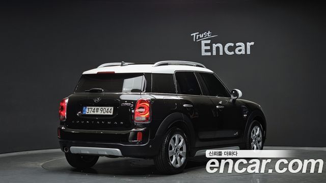 Mini Countryman 2018 — photo 2