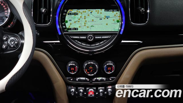 Mini Countryman 2018 — photo 14
