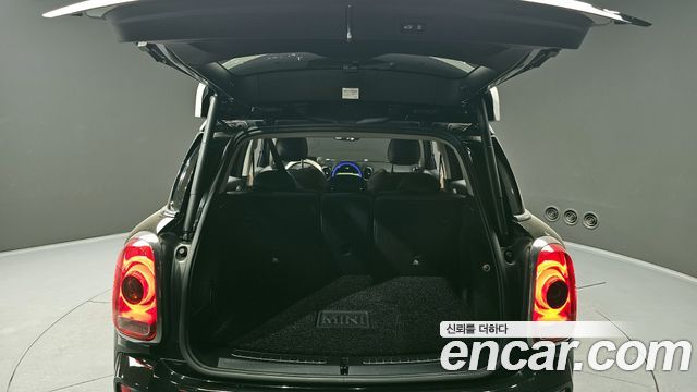 Mini Countryman 2018 — photo 20