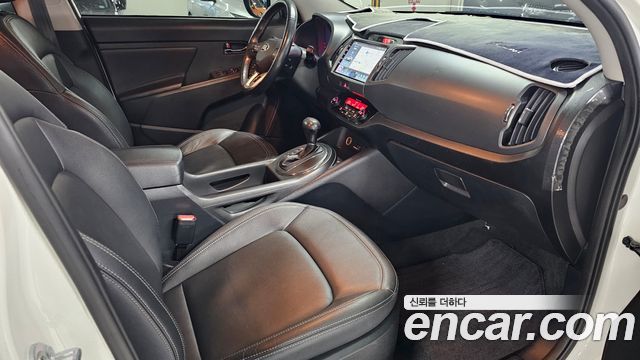 Kia Sportage 2013 — photo 17