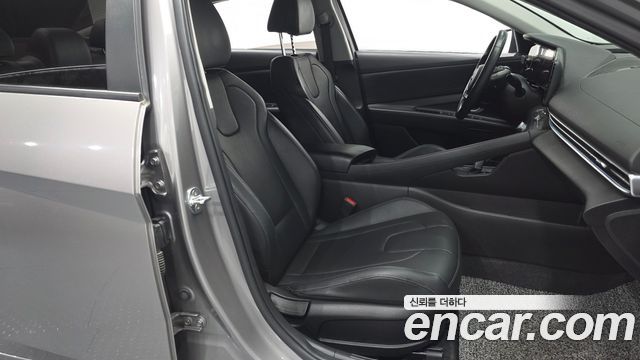 Hyundai AVANTE 2021 — photo 12