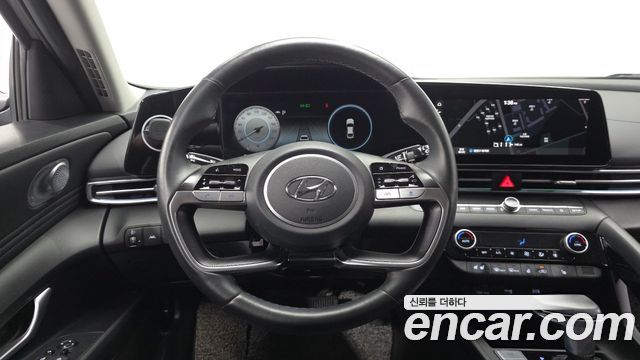 Hyundai AVANTE 2021 — photo 13