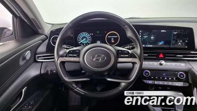 Hyundai AVANTE 2021 — photo 13