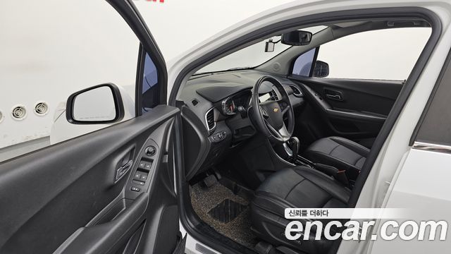 Chevrolet Korea Trax 2018 — photo 13