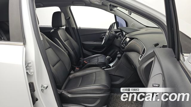 Chevrolet Korea Trax 2018 — photo 17