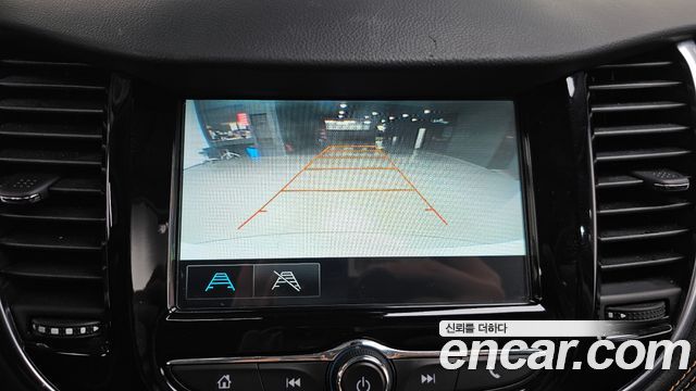 Chevrolet Korea Trax 2018 — photo 21