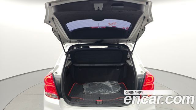 Chevrolet Korea Trax 2018 — photo 29