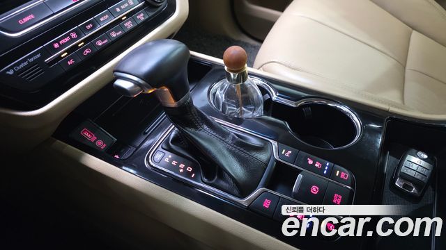 Kia Canival 2019 — photo 12