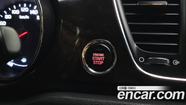 Kia Canival 2019 — photo 27
