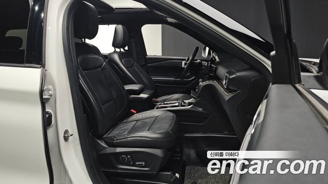 Ford Explorer 2020 — photo 13