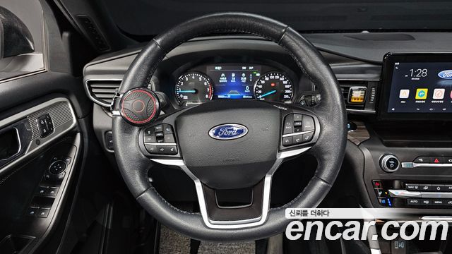 Ford Explorer 2020 — photo 19