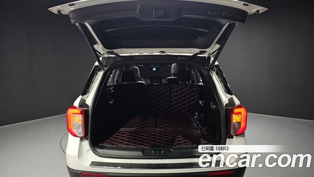 Ford Explorer 2020 — photo 26