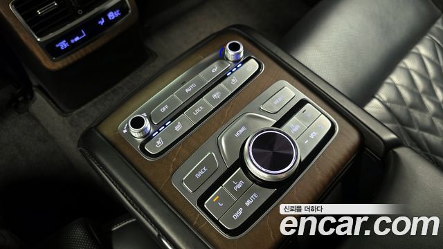 Kia K9 2023 — photo 18