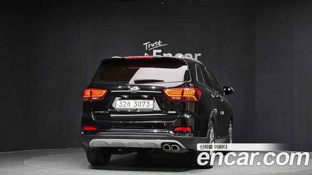 Kia Sorento 2018 — photo 4