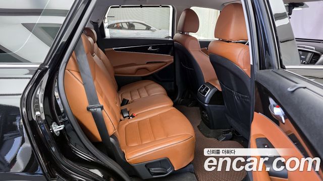 Kia Sorento 2018 — photo 12