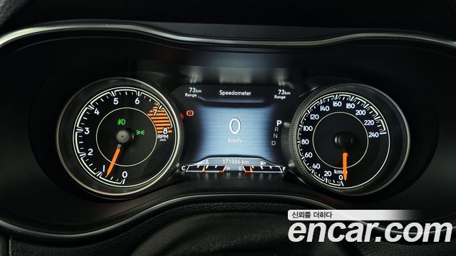 Jeep Cherokee 2019 — photo 8