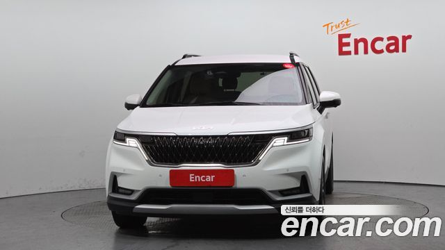 Kia Canival 2023 — photo 3