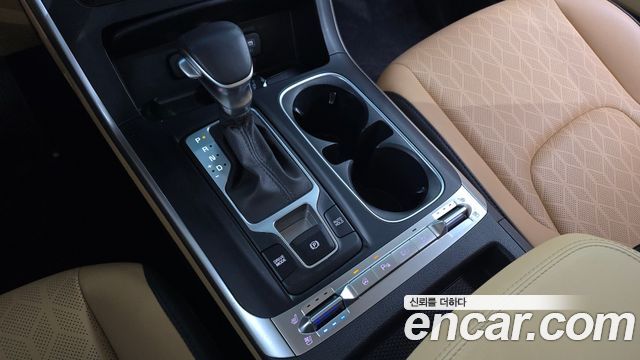 Kia Canival 2023 — photo 12