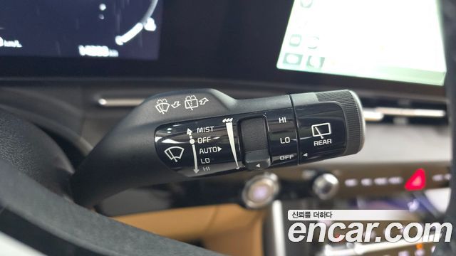 Kia Canival 2023 — photo 24