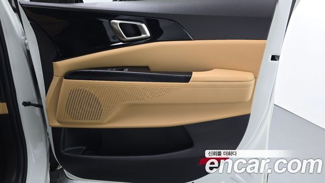 Kia Canival 2023 — photo 15