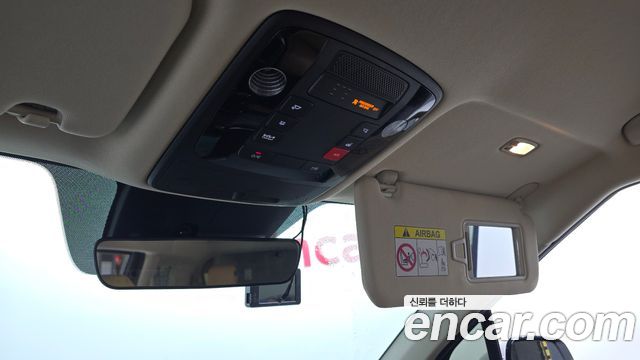 Kia Canival 2023 — photo 29