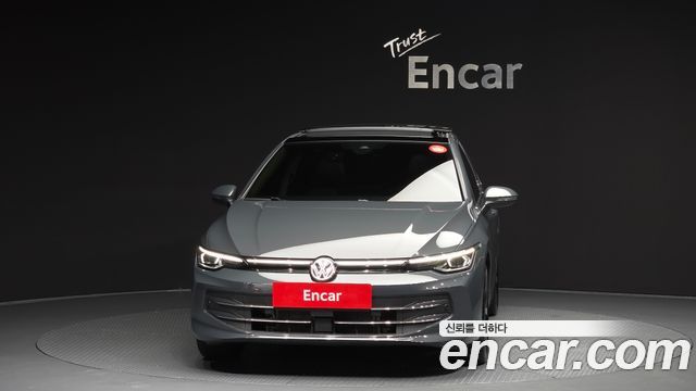 Volkswagen Golf 2025 — photo 3