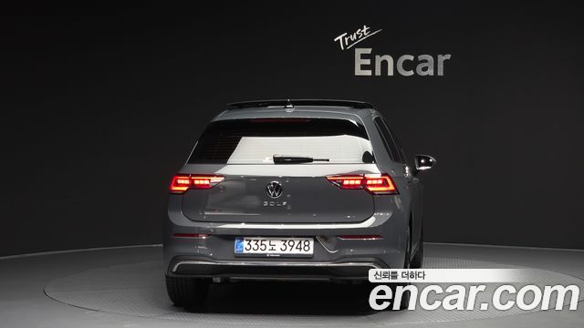 Volkswagen Golf 2025 — photo 4