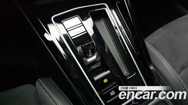 Volkswagen Golf 2025 — photo 9