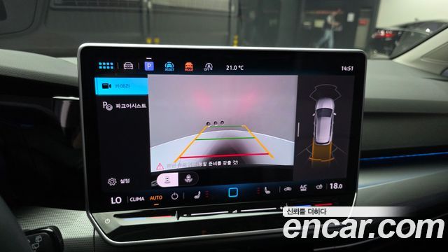 Volkswagen Golf 2025 — photo 14