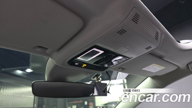 Volkswagen Golf 2025 — photo 19