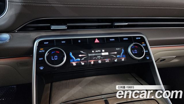 Genesis GV80 2022 — photo 33