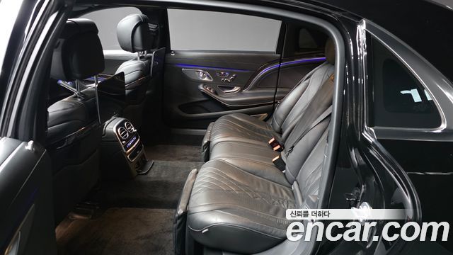Mercedes-Benz S-Class 2020 — photo 16