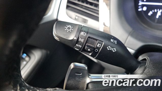 Genesis G80 2017 — photo 29
