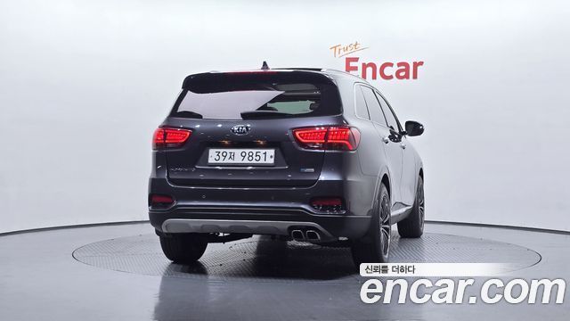 Kia Sorento 2018 — photo 4