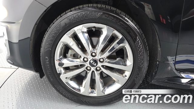 Kia Canival 2015 — photo 5