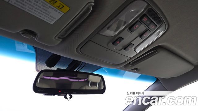 Kia Canival 2015 — photo 16