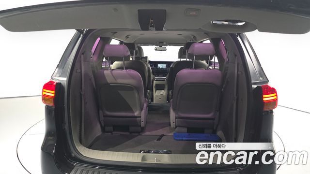 Kia Canival 2015 — photo 20