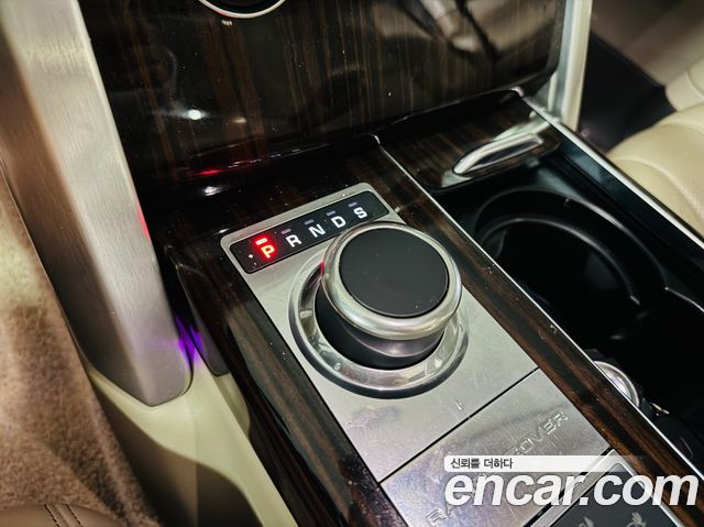 Land Rover Range Rover 2016 — photo 9
