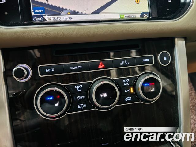 Land Rover Range Rover 2016 — photo 14