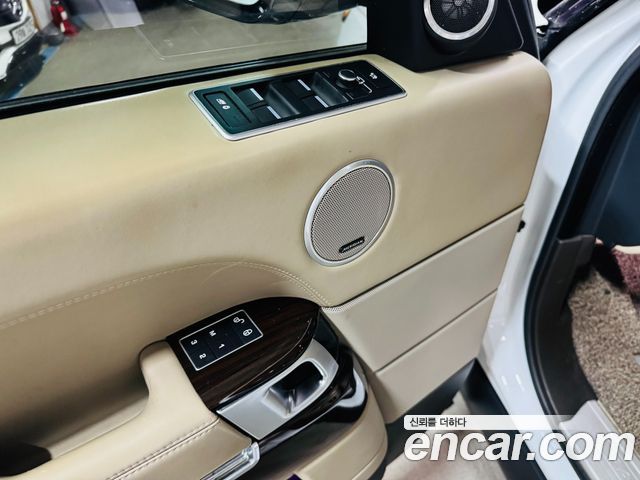 Land Rover Range Rover 2016 — photo 19