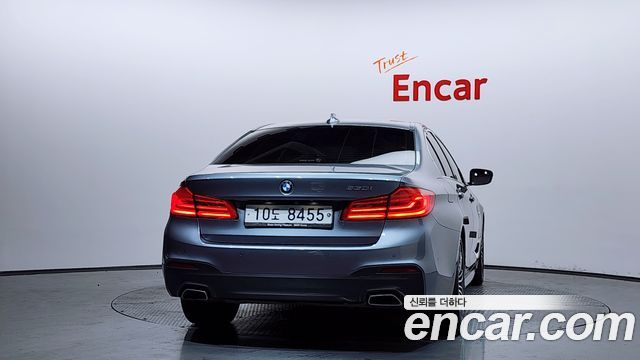 BMW 5-Series 2019 — photo 4