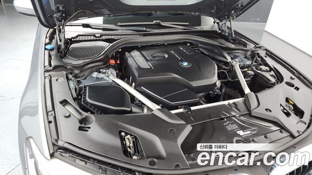 BMW 5-Series 2019 — photo 6
