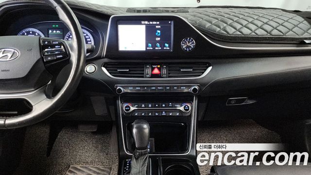 Hyundai Grandeur 2018 — photo 14