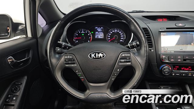 Kia K3 2014 — photo 19