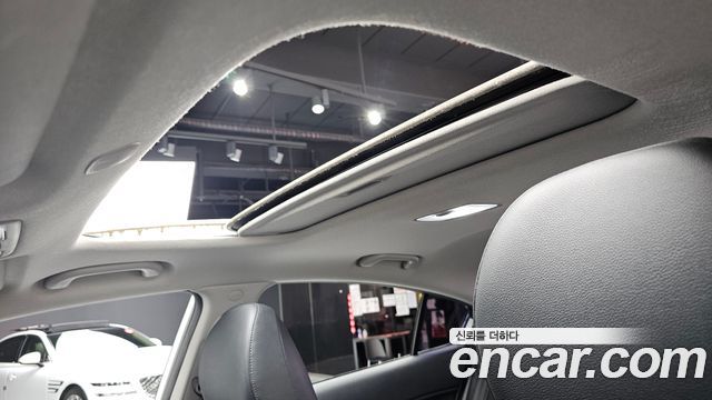 Kia K3 2014 — photo 25