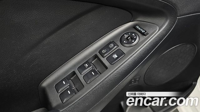 Kia K3 2014 — photo 30