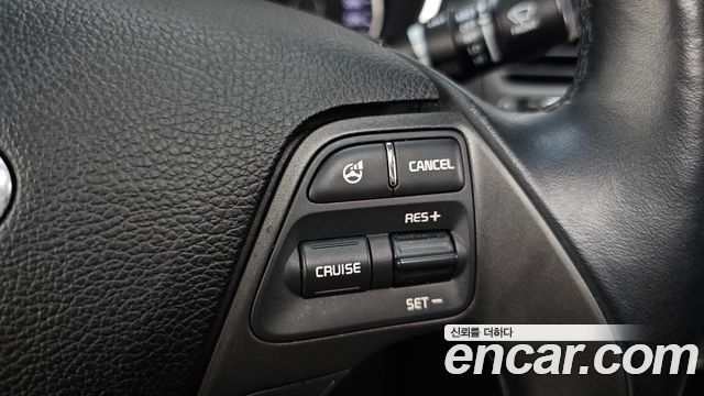 Kia K3 2014 — photo 32