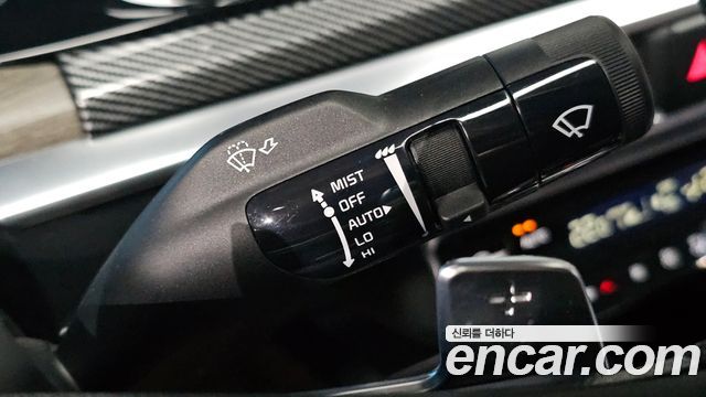 Kia K5 2023 — photo 17